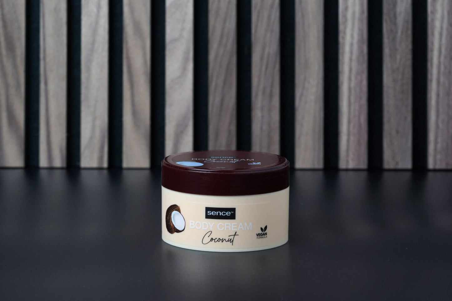 Coconut kūno kremas su kokosų aliejumi, 200 ml
