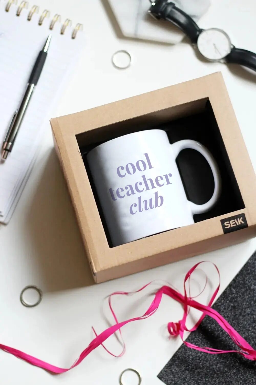 Puodelis mokytojams „COOL TEACHER CLUB“, 330 ml.